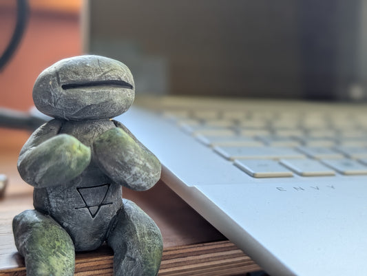 Golem - Desk Buddy - Earth